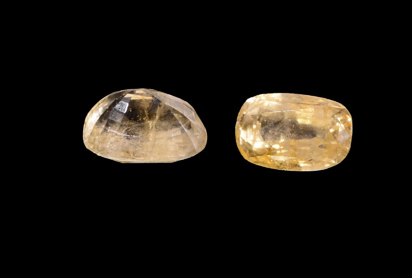 Read more about the article Buy Online Yellow Sapphire Gemstone